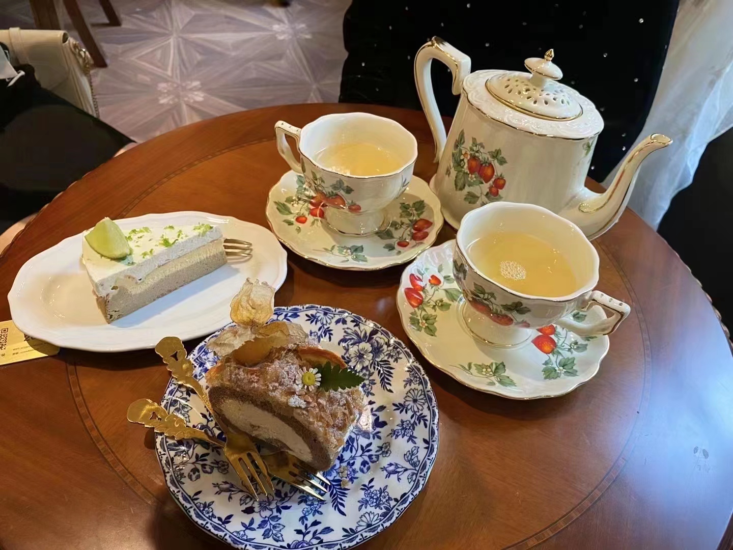 铿锵玫瑰，競展芳華  ——華博科技婦女(nǚ)節活動順利舉辦