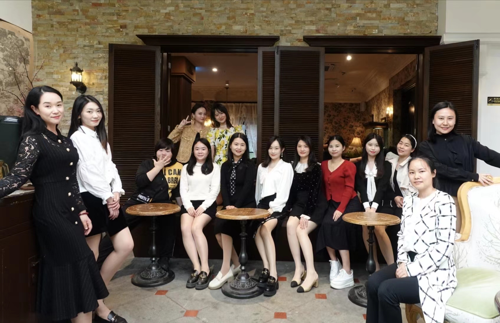 铿锵玫瑰，競展芳華  ——華博科技婦女(nǚ)節活動順利舉辦